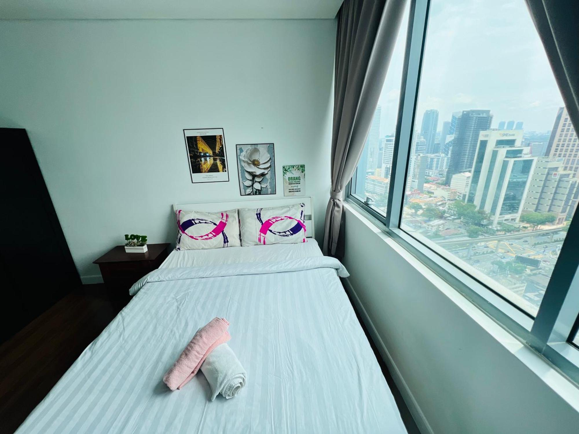Mercu Summer Suites Klcc By Sweet Home Kuala Lumpur Exterior photo