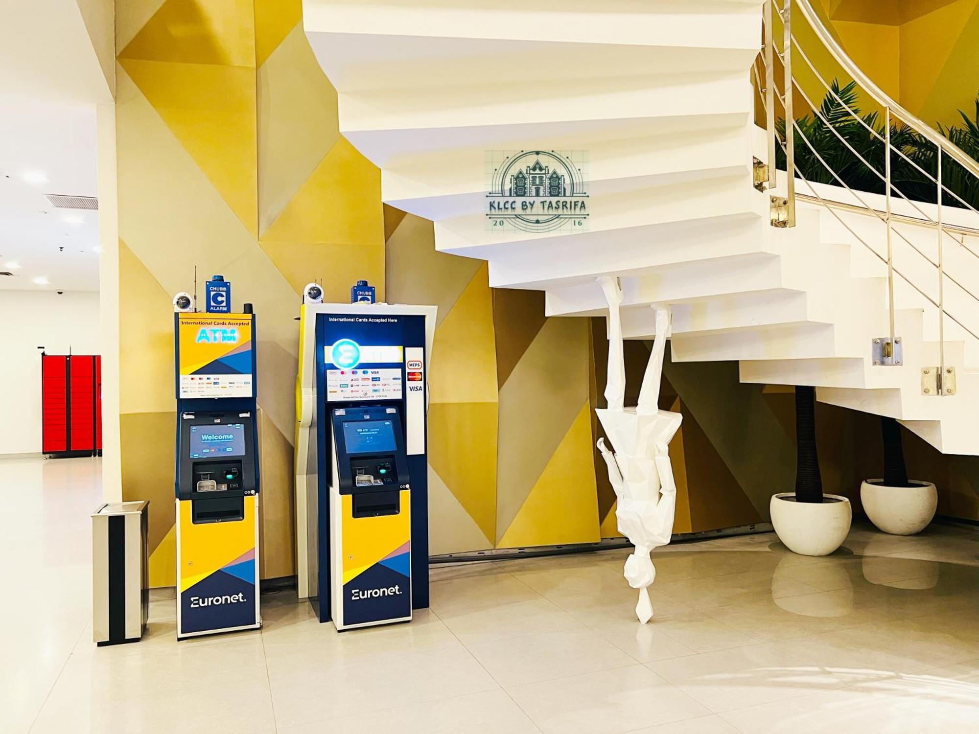 Mercu Summer Suites Klcc By Sweet Home Kuala Lumpur Exterior photo